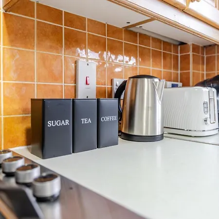 Modern Three Bedroom Home Near City Centre Free Parking Wifi 펜션 브리스틀
