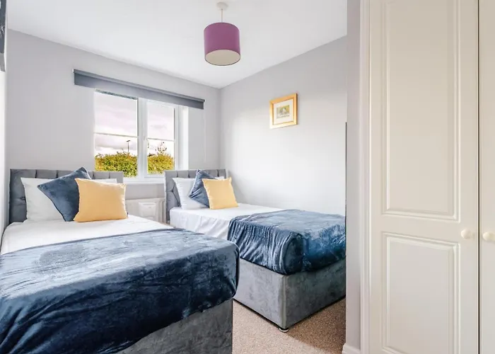 بيت للعطل Modern Three Bedroom House Free Parking Wifi بريستول